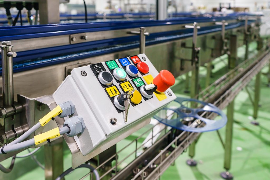 How Vertical Conveyor Systems Improve Workplace Safety